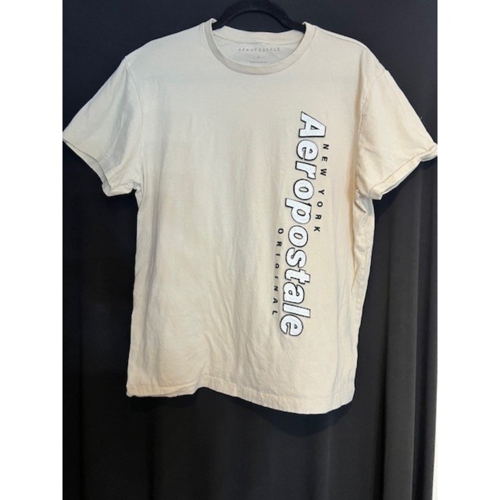 Men's Aeropostale TShirt Size L‎